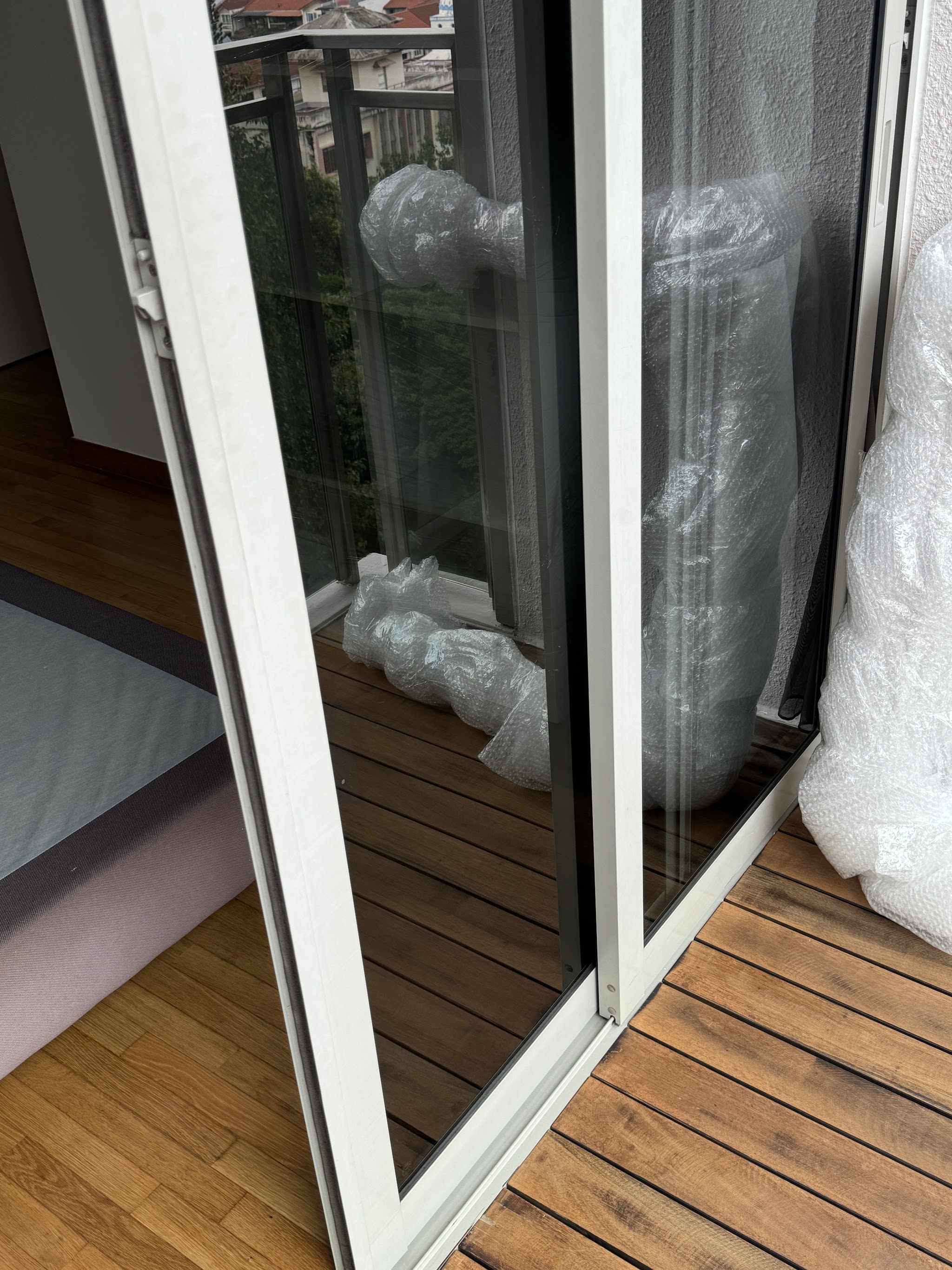 Handyman and aircon work at a customer's property